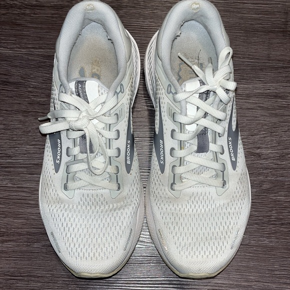 Brooks Adrenaline GTS 22 - Picture 5 of 9